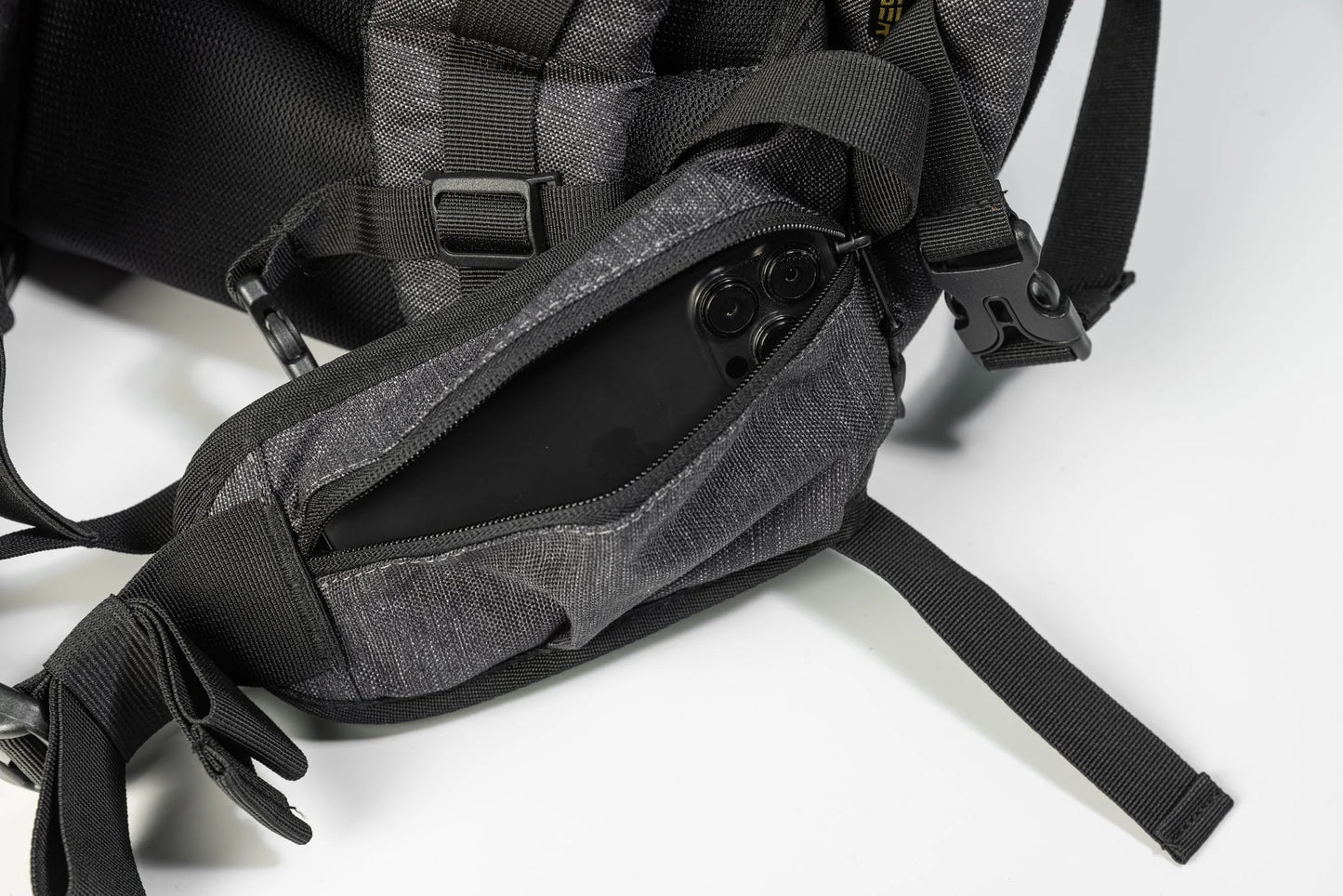 KRIGER Backpack - Charcoal